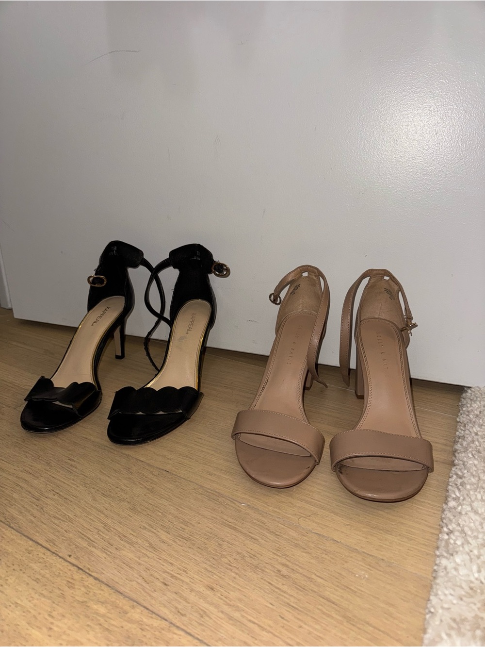 Women’s Open-Toe Ankle Strap Heel bundle in Black and nude size 9